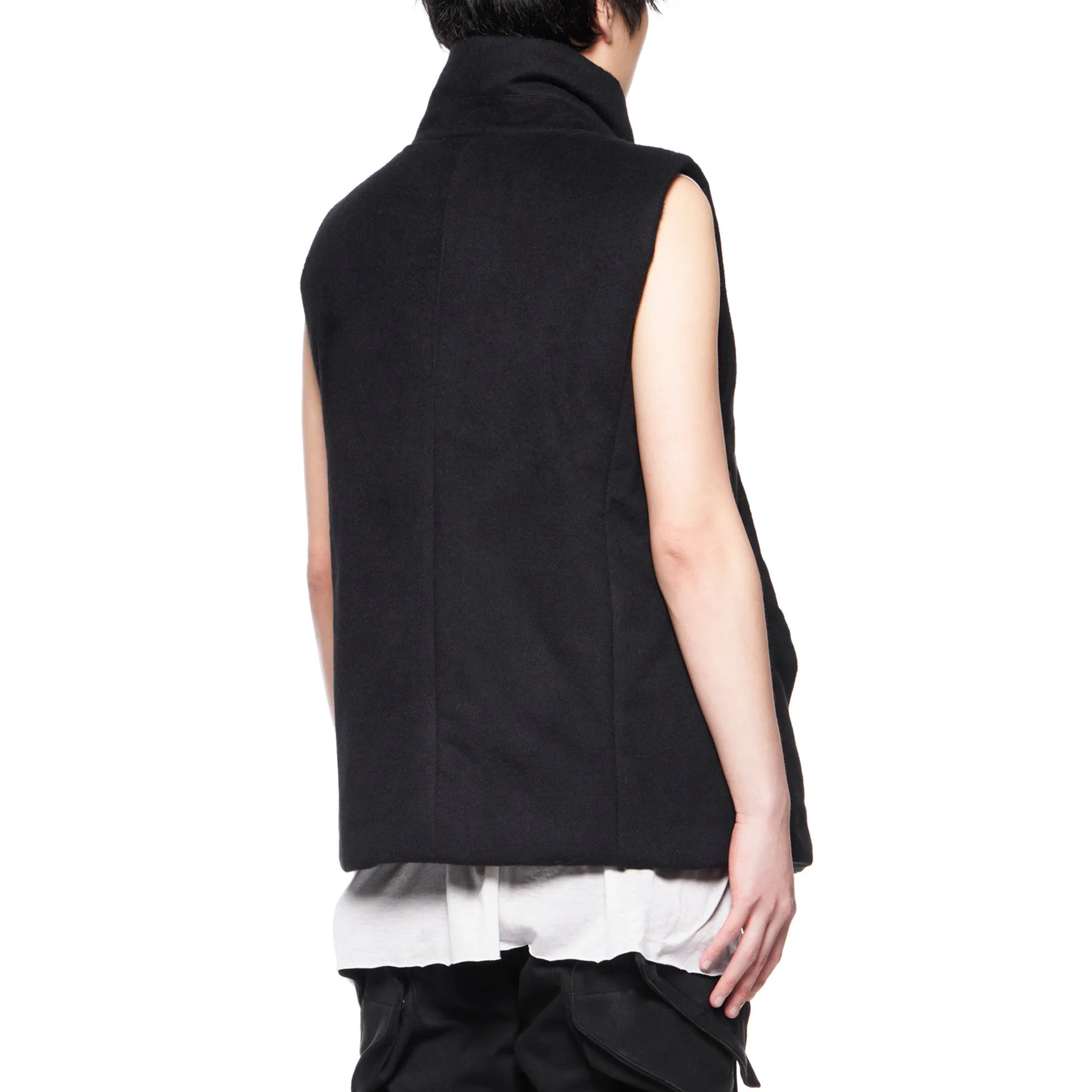 847VEM1 Black / Covered Vests