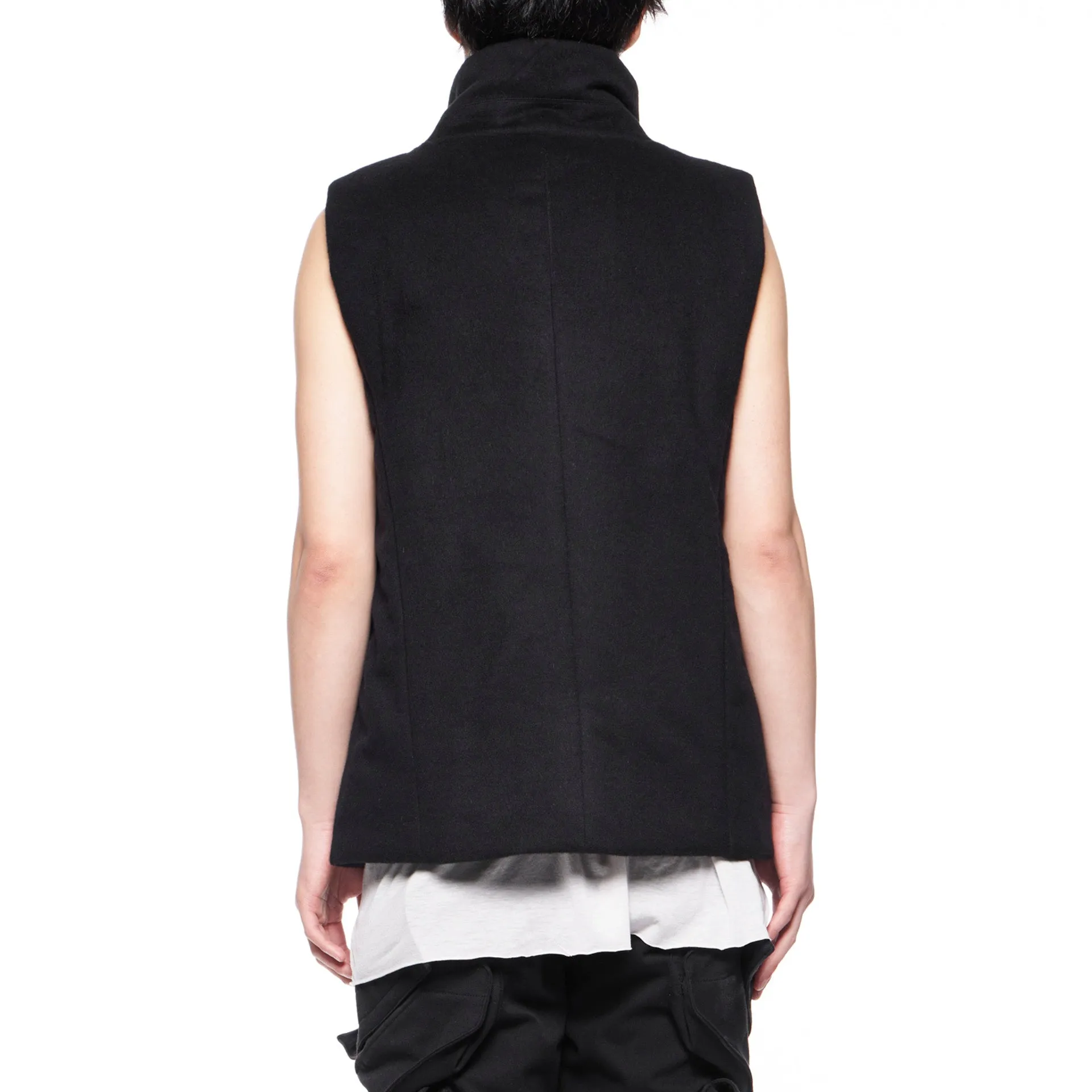 847VEM1 Black / Covered Vests